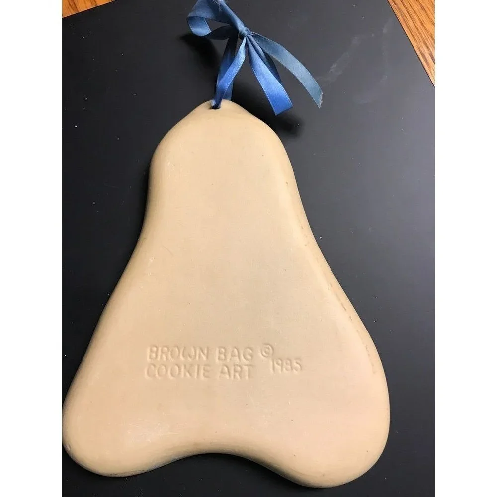 Brown Bag Cookie Art 1985 Raggedy Ann decorative Cookie mould vintage retired
